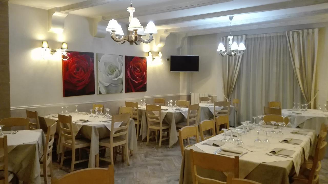 Locanda 3 Scalini Capistrello Buitenkant foto